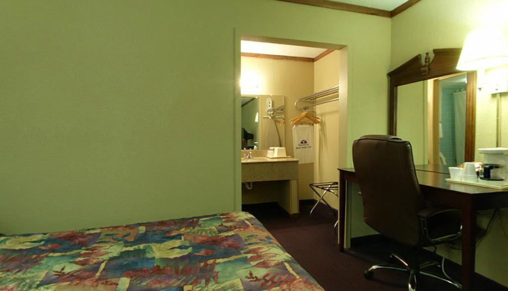 Americas Best Value Inn Newton Bilik gambar